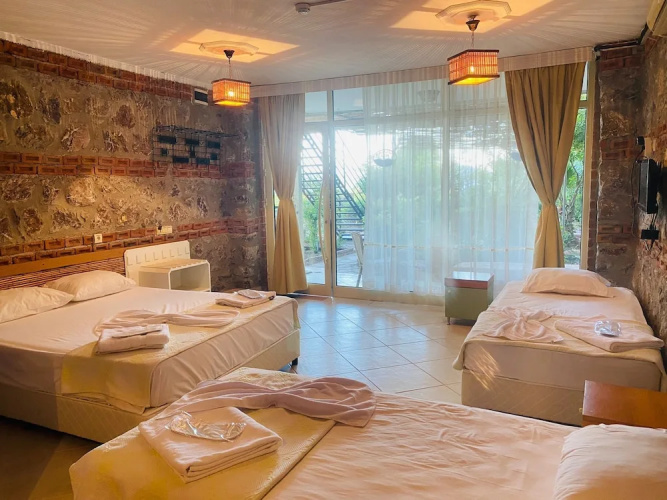 Söğüt Taş Otel