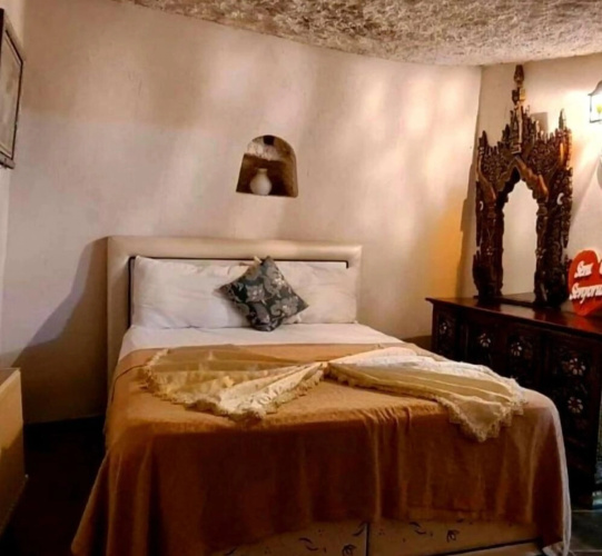 Mi̇dyat Anti̇k Otel