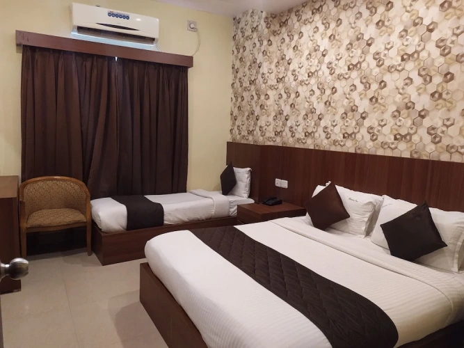 1 Bedroom Deluxe Triple room with balcony and with city view