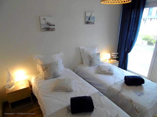 2 Bedrooms Apartment