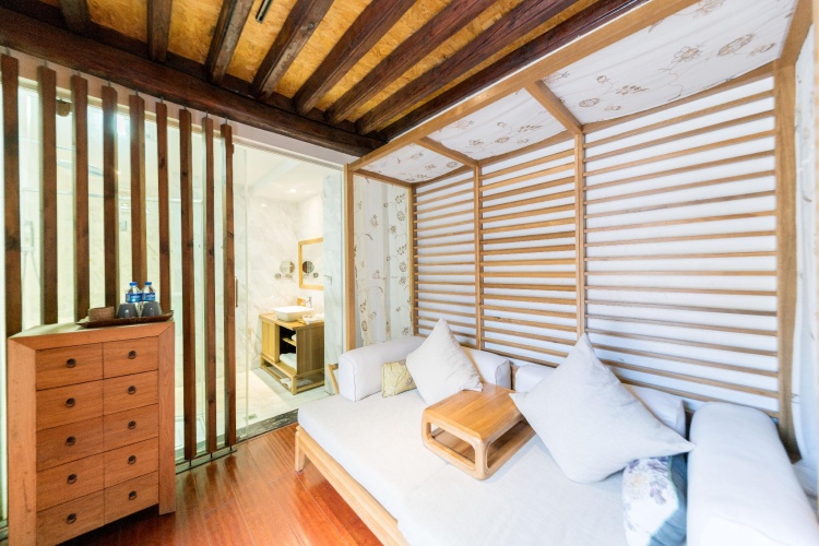 Deluxe Double Suite with courtyard view