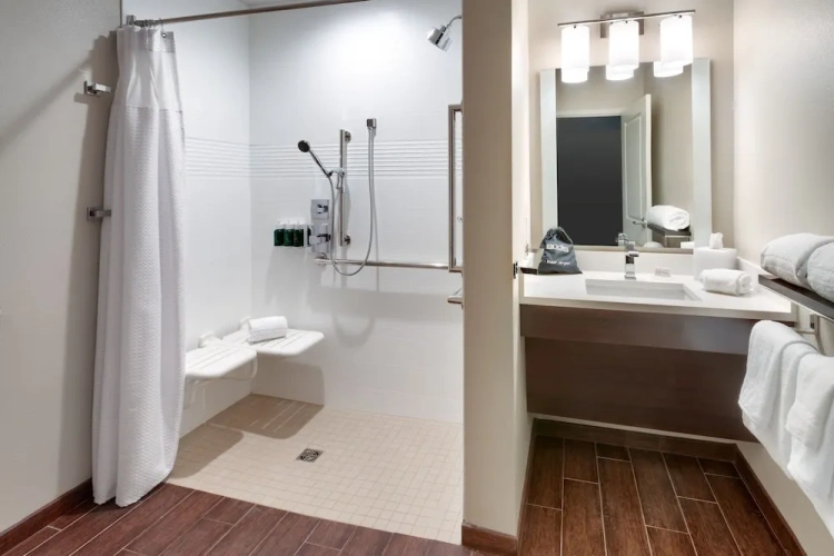 1 Bedroom Suite