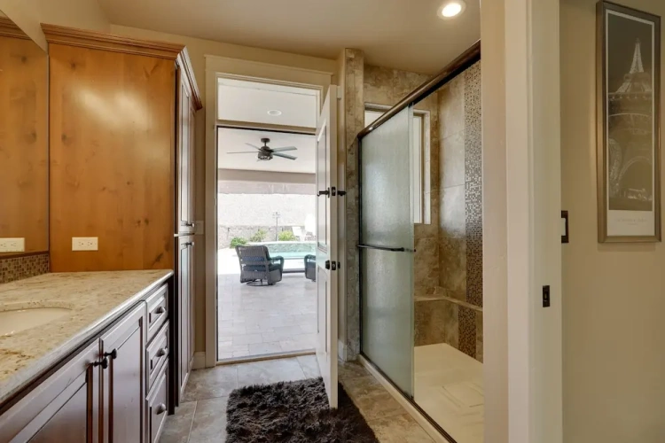 4 Bedrooms Standard room