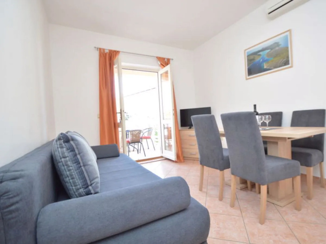 Apartment Mladen Paros 31201