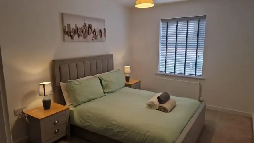 4-bed Charming Pet-friendly House w/ Garden