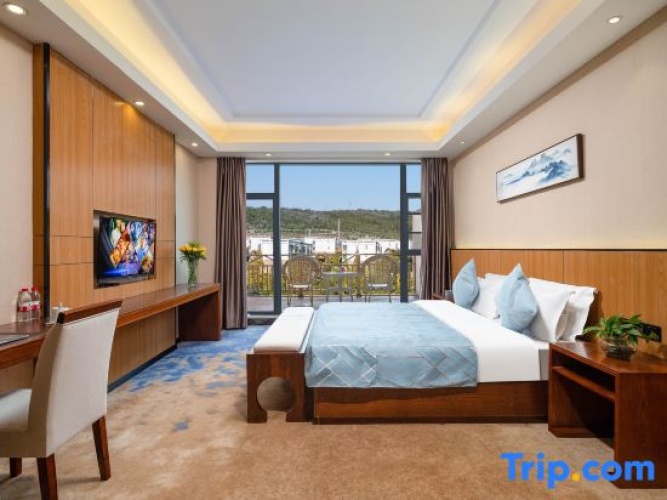 Deluxe Double room with balcony