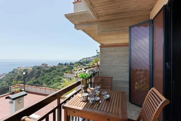 Taormina Panoramic Seaview Apartment