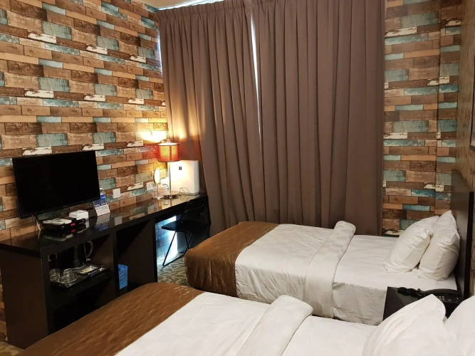 Executive Twin room with city view