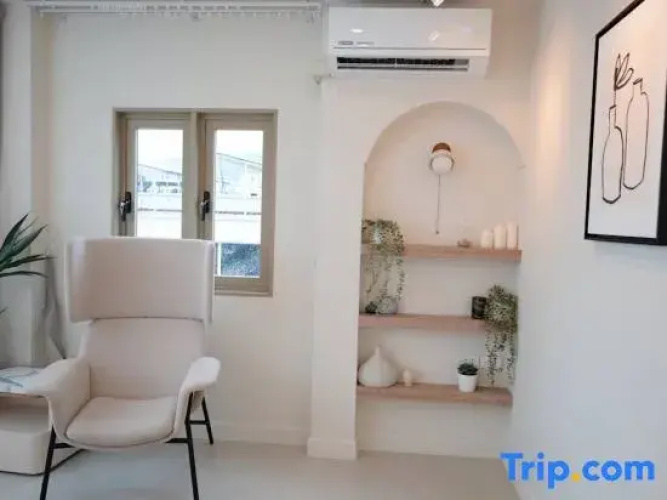 Patong Beach 2BR beautiful apartment 1 min walk