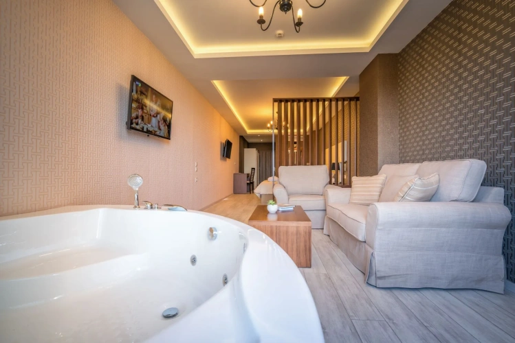 Deluxe Double Suite