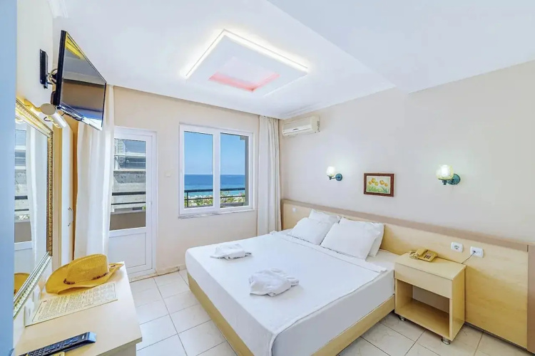 Kleopatra Hermes Hotel