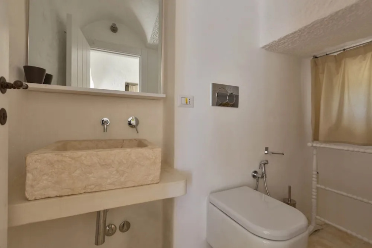 298 Trullo Luna by Perle di Puglia
