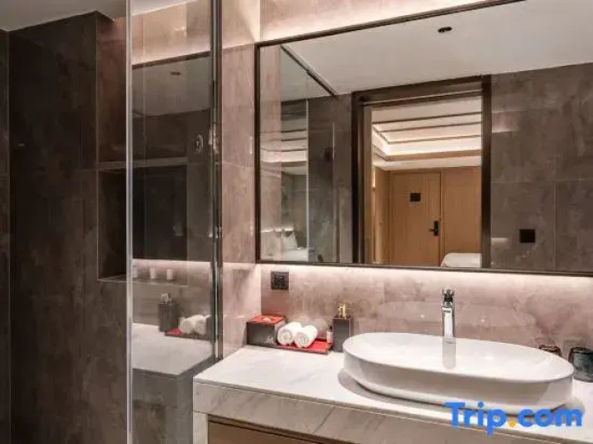 Lushan Hotel