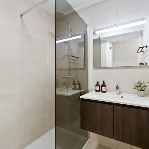 Fully Equipped Apartment With Lateral sea View