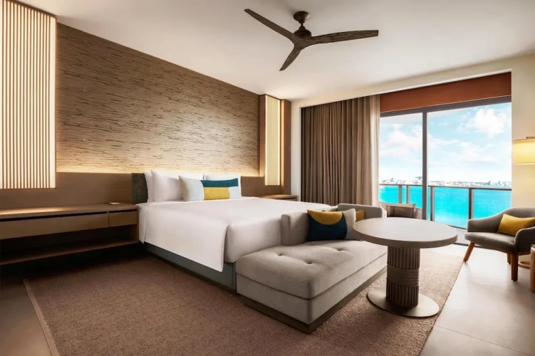 1 Bedroom Suite oceanfront
