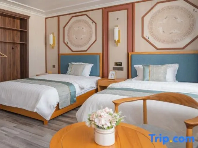 Standard Twin Family room