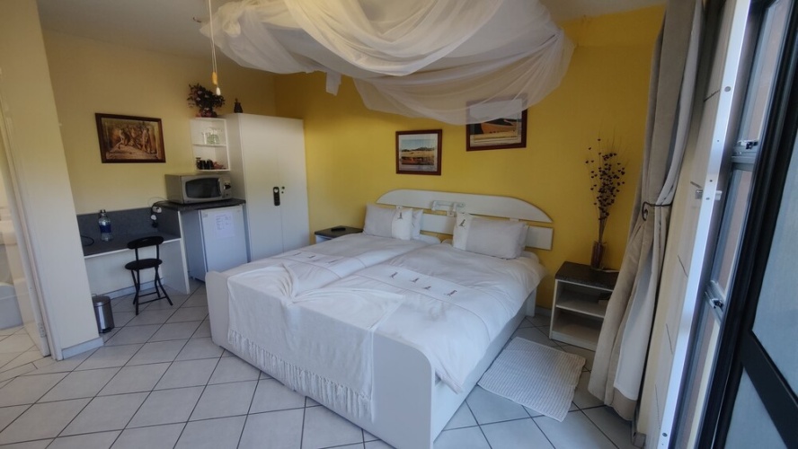 Classic Triple room