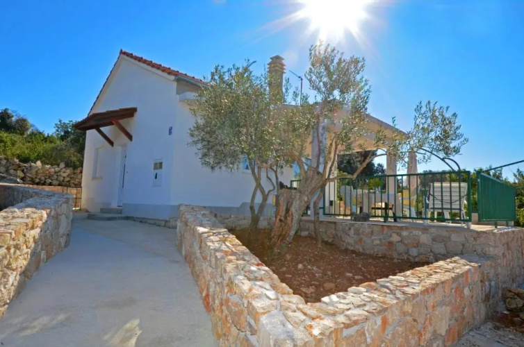 Holiday Home Paradiso