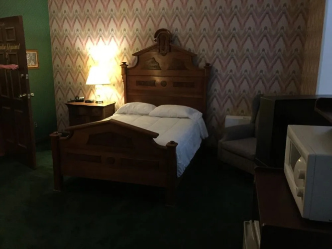 Historic Calumet Inn