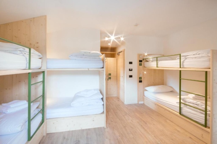 Bed in Dorm