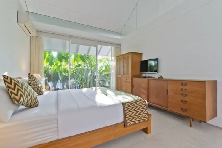 Villa White