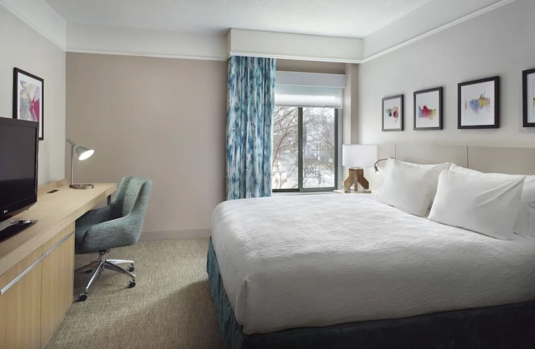 Corner Double room