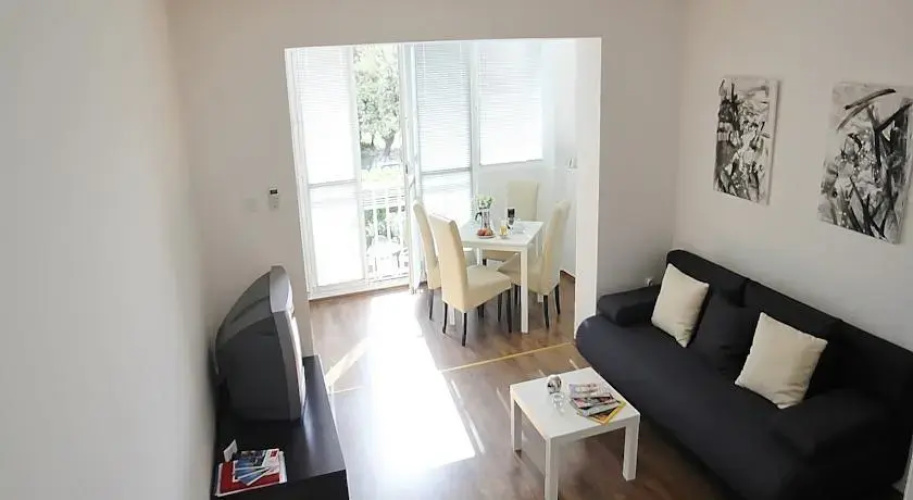 Apartment Lutrovic 202