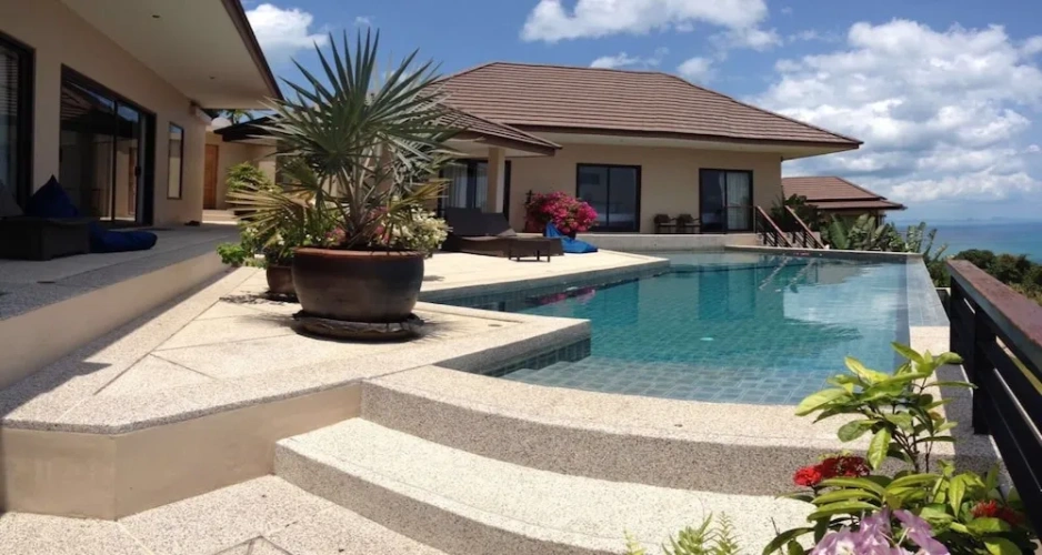 3 Bedrooms Villa