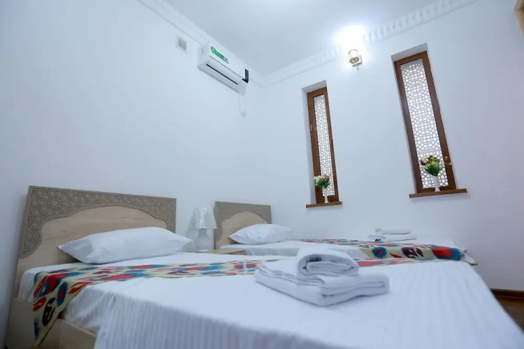 Anis-Pari hotel