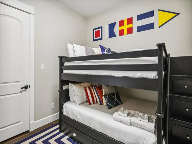 Sandy Cheeks Surfside by Ryson Vacation Rentals