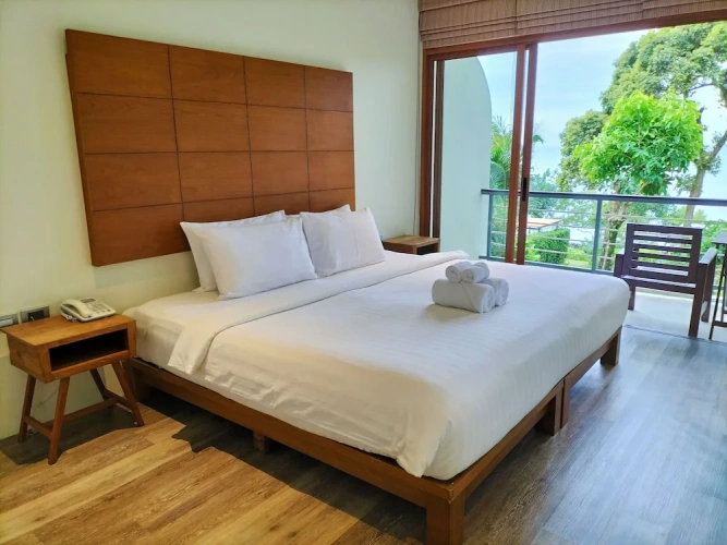 Deluxe room with balcony