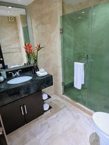 Penthouse moderno hermosa vista al mar