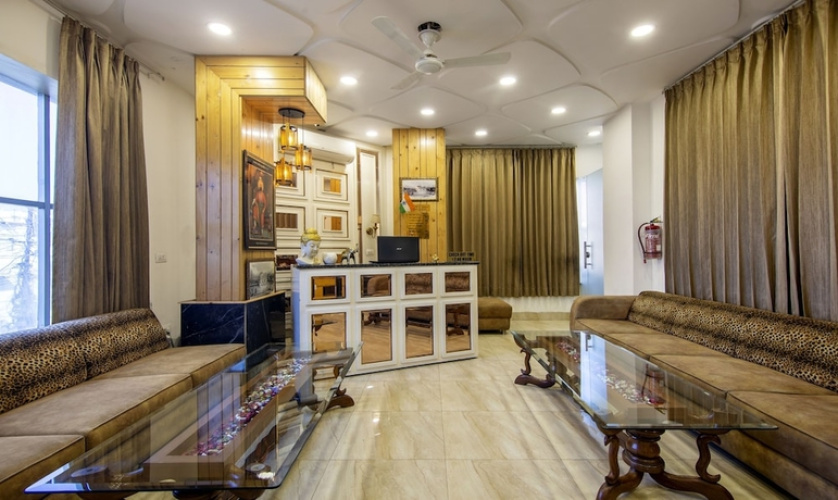 Itsy Hotels Sehdev Residency, Near Golden Temple