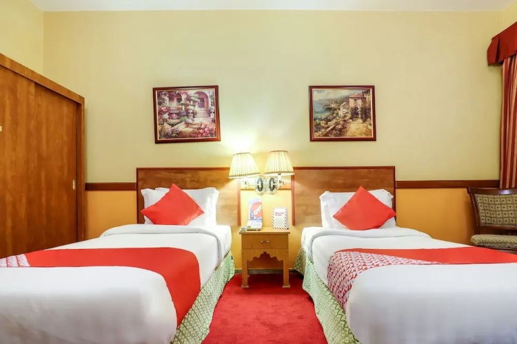 OYO 353 Middle East Hotel