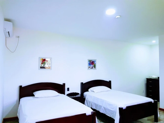 Business Quadruple room