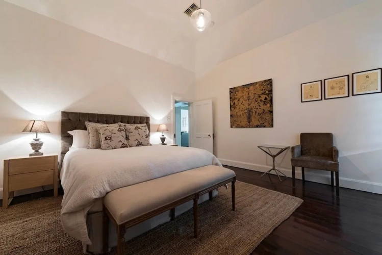 3 Bedrooms Luxury Cottage