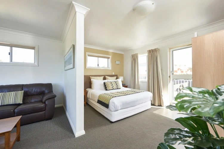 Deluxe Studio with balcony and with ocean view