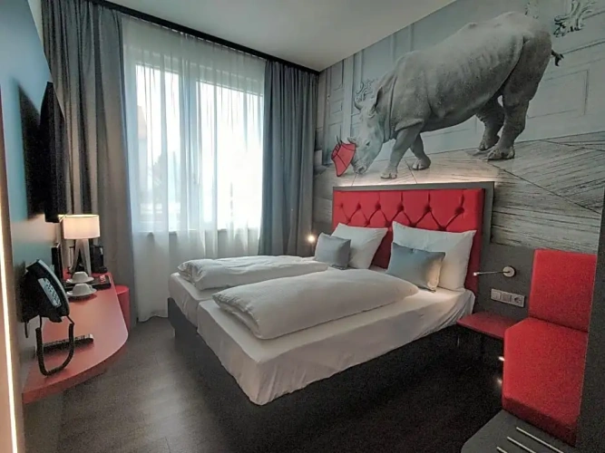 Comfort room