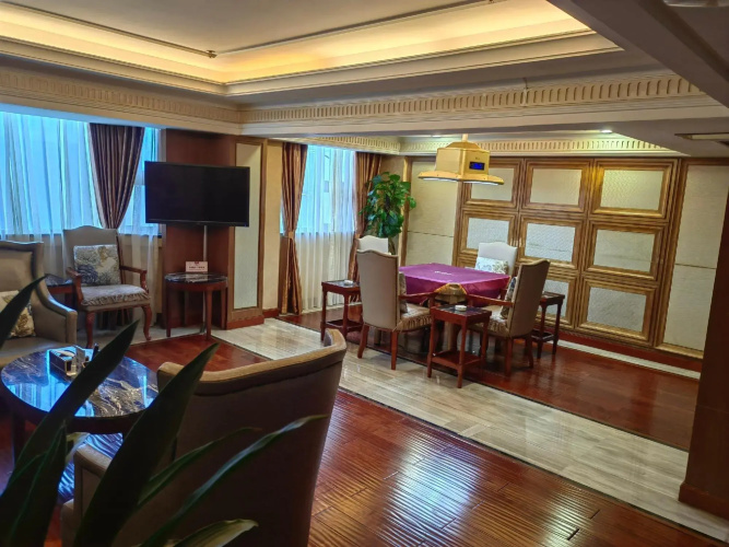 Huaxia Hotel
