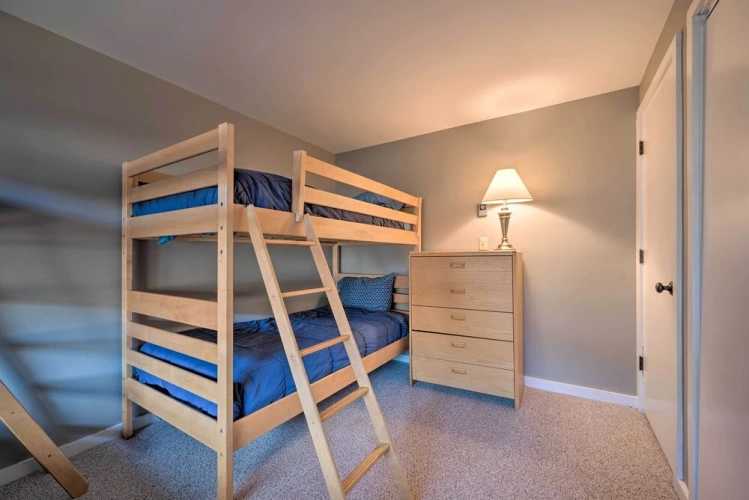 3 Bedrooms Apartment