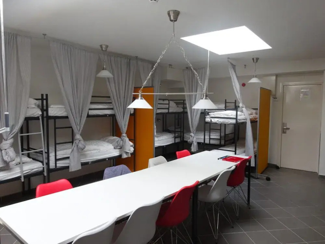 Hostel Sleep Inn