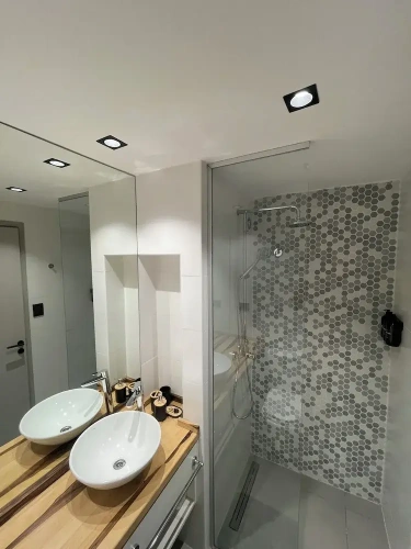 2 Bedrooms Deluxe Apartment with city view