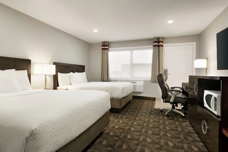 Quadruple room