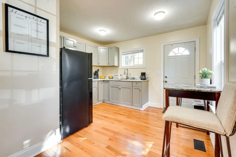 2 Bedrooms Cottage