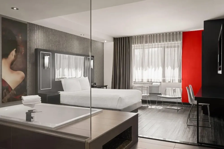 Deluxe Double Suite