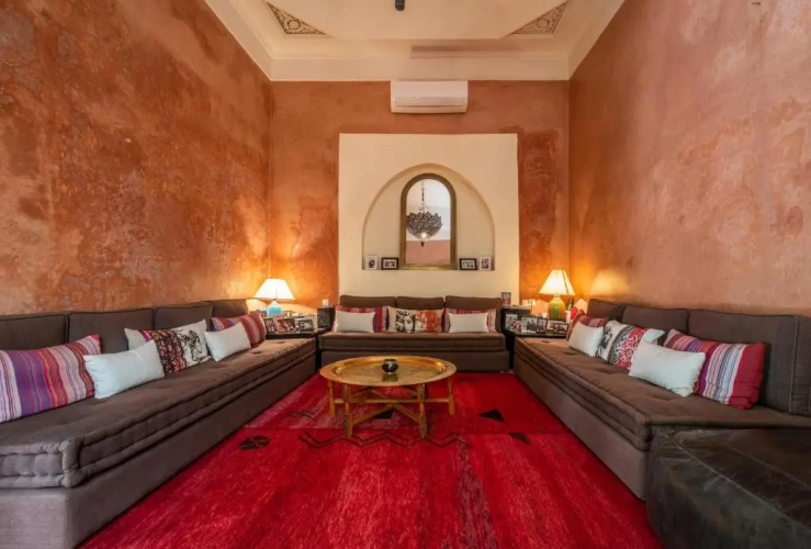 4 Bedrooms Cottage