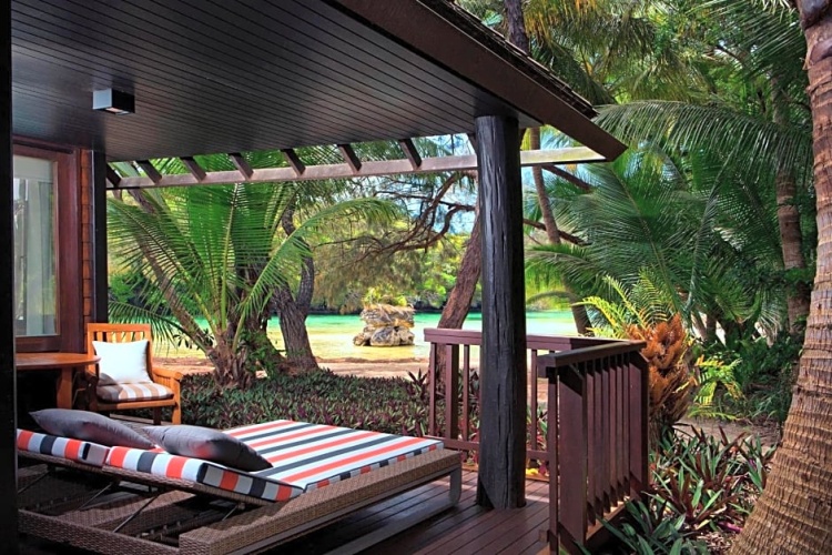 Twin Bungalow with river view