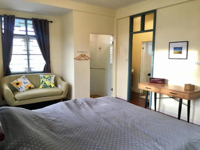 3 Bedrooms Cottage