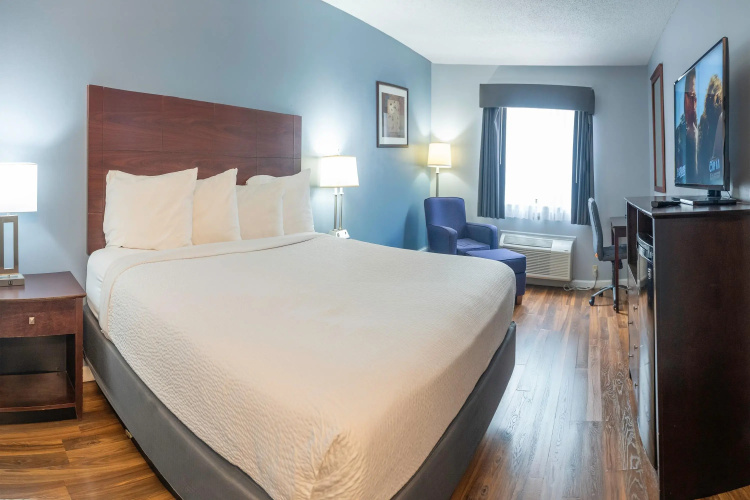 Baymont by Wyndham Delaware