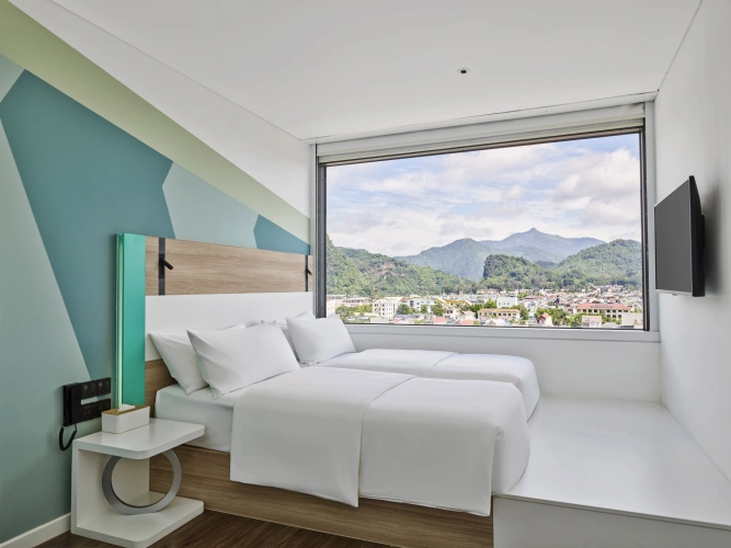 Standard Twin room